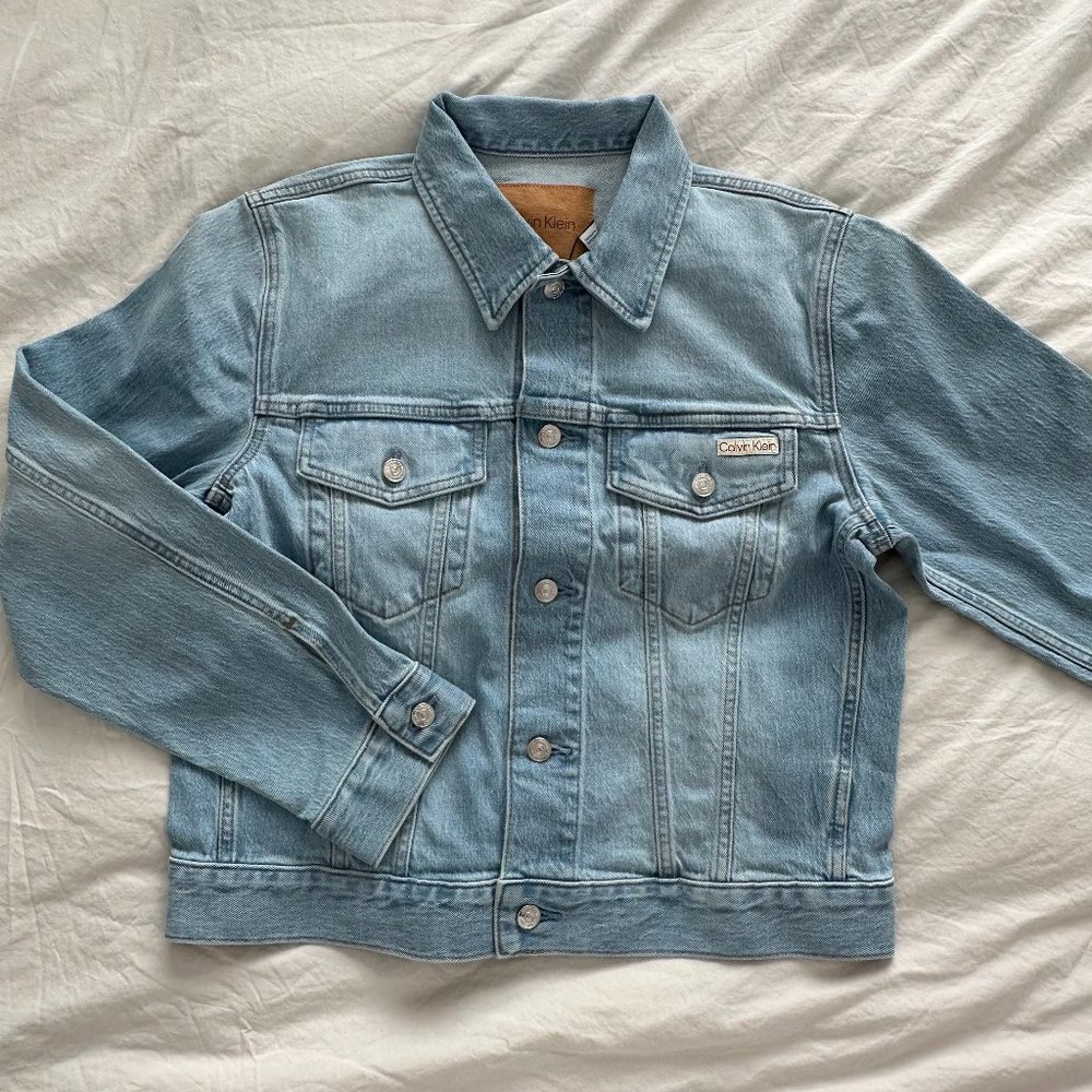 CALVIN KLEIN - Classic Trucker Jacket - Color Marbled Beacon